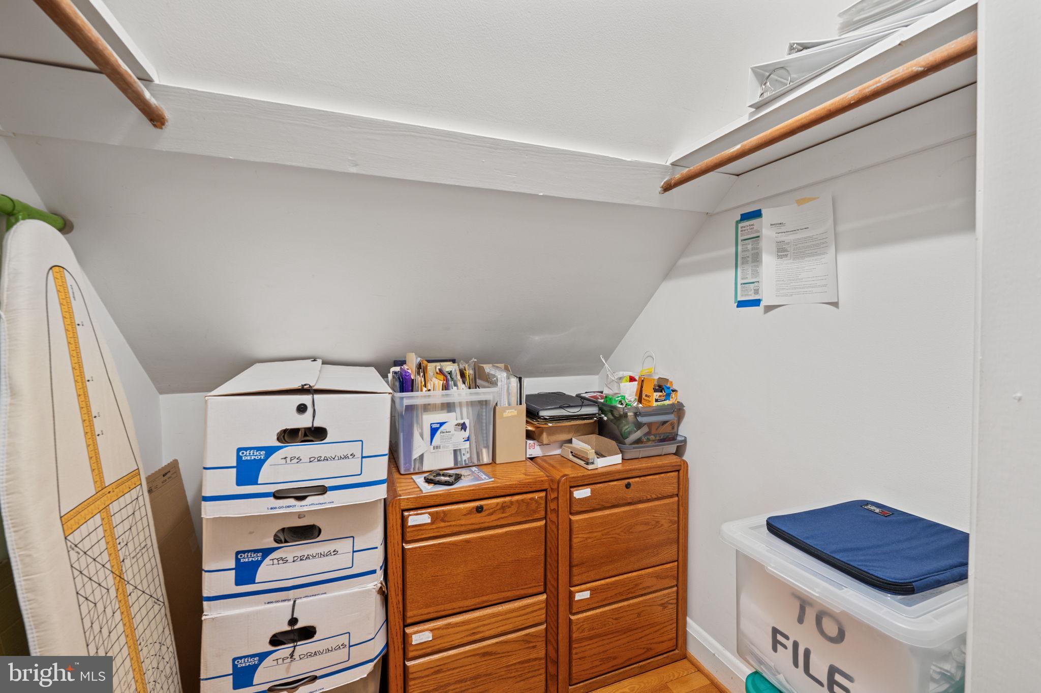 6507 Darnall Road Towson, MD 21204 - Photo 37 of 57 1 of 2 upstairs walk-in closets