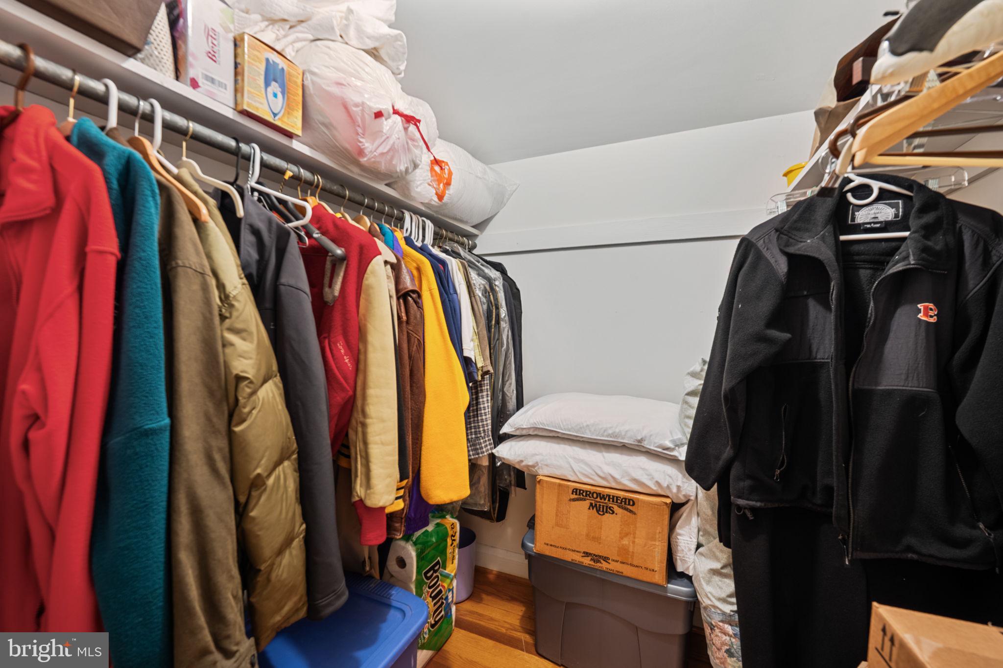 6507 Darnall Road Towson, MD 21204 - Photo 38 of 57 2 of 2 upstairs walk-in closets