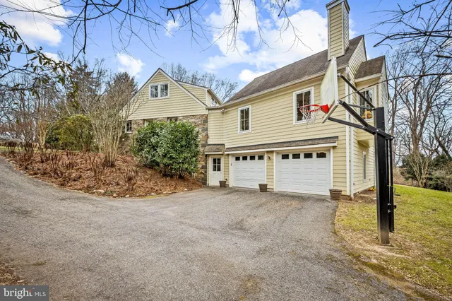 $1,295,000 | 6507 Darnall Road, Towson, MD 21204