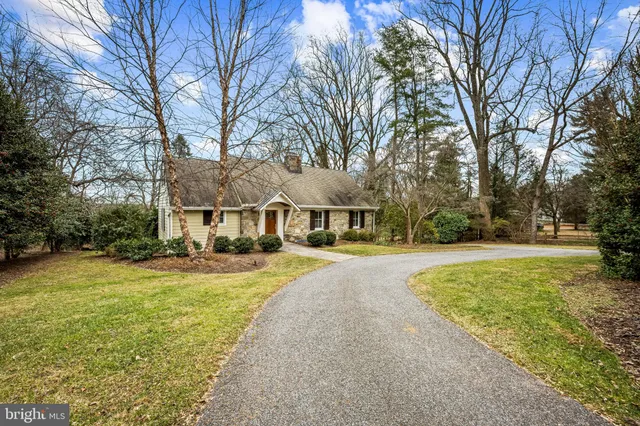 $1,295,000 | 6507 Darnall Road, Towson, MD 21204