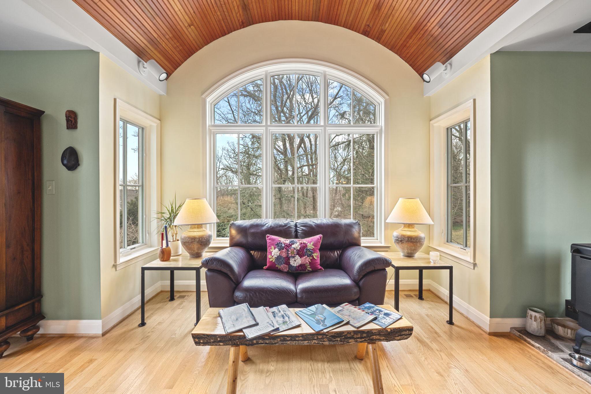 6507 Darnall Road Towson, MD 21204 - Photo 9 of 57 Dramatic window captures the sunrise