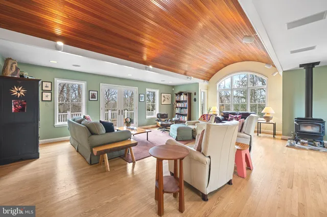 $1,295,000 | 6507 Darnall Road, Towson, MD 21204