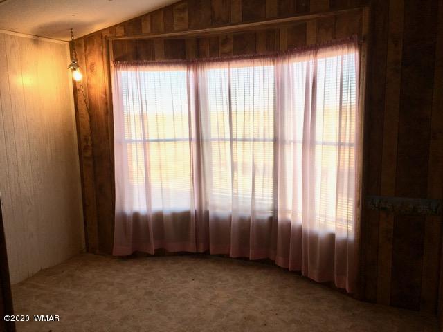 1398 Lx Ranch Road Holbrook, AZ 86025 - Photo 11 of 28