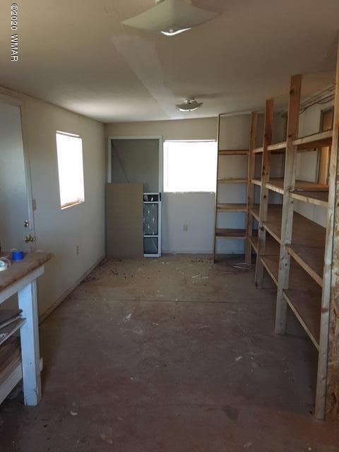 1398 Lx Ranch Road Holbrook, AZ 86025 - Photo 19 of 28
