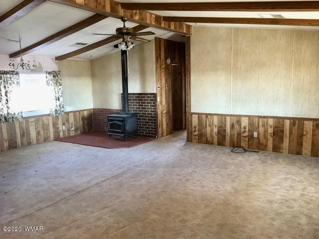 1398 Lx Ranch Road Holbrook, AZ 86025 - Photo 2 of 28