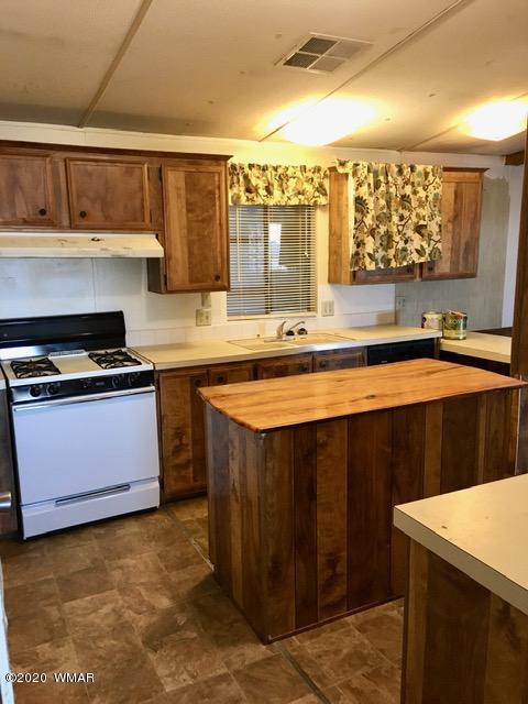 1398 Lx Ranch Road Holbrook, AZ 86025 - Photo 7 of 28