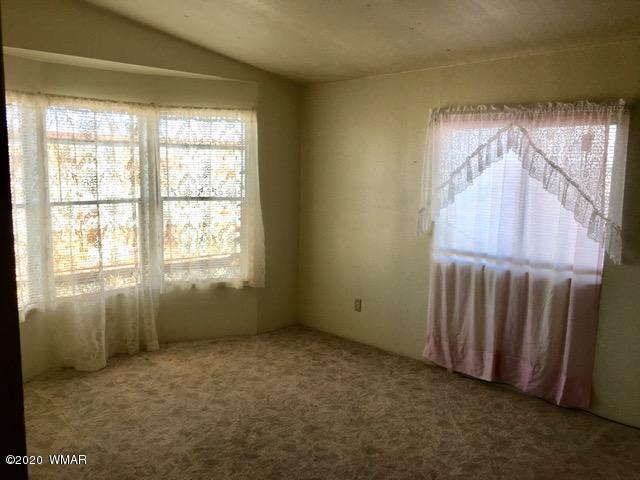 1398 Lx Ranch Road Holbrook, AZ 86025 - Photo 10 of 28