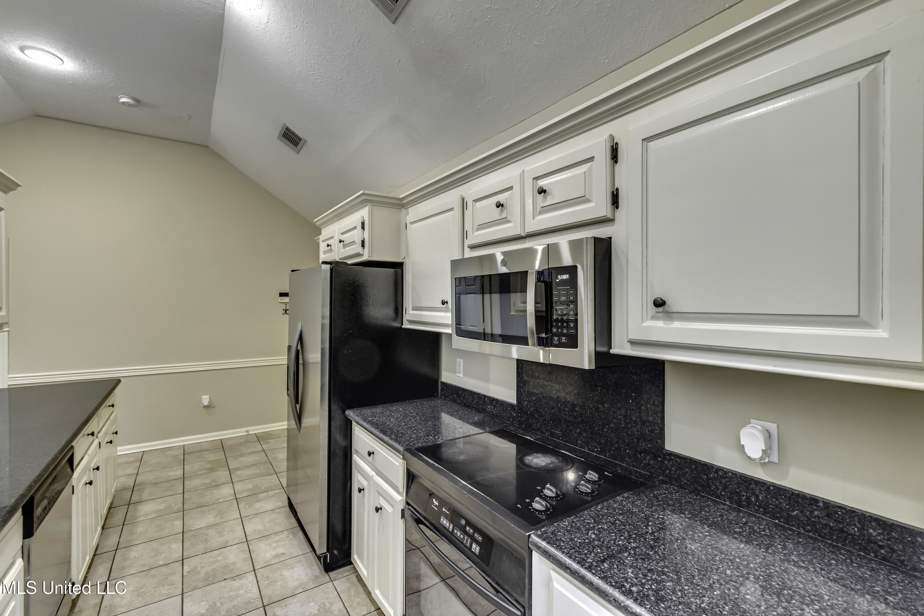 407 Hemlock Drive Flowood, MS 39232 - Photo 15 of 47 407 Hemlock --12