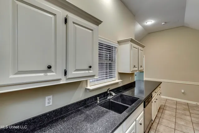 $2,200 | 407 Hemlock Drive, Flowood, MS 39232