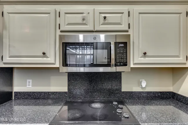 $2,200 | 407 Hemlock Drive, Flowood, MS 39232