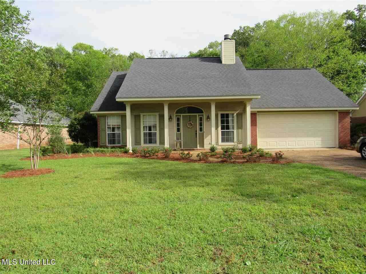 407 Hemlock Drive Flowood, MS 39232 - Photo 2 of 47 20210917112724719330000000-o