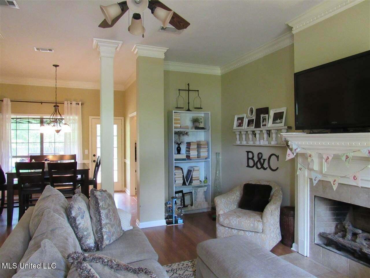 407 Hemlock Drive Flowood, MS 39232 - Photo 3 of 10 20210917112723527223000000-o