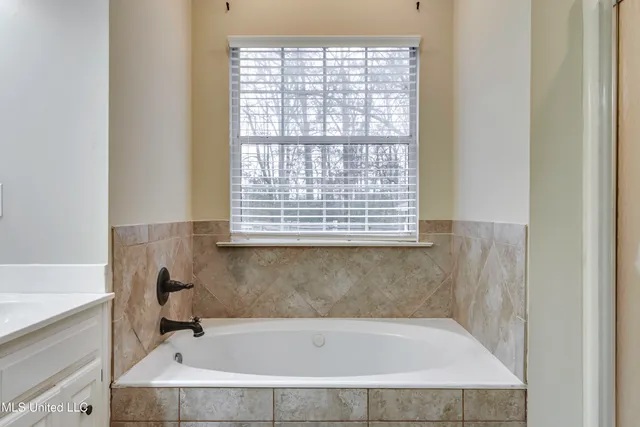 $2,200 | 407 Hemlock Drive, Flowood, MS 39232