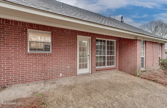 $2,200 | 407 Hemlock Drive, Flowood, MS 39232