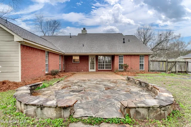 $2,200 | 407 Hemlock Drive, Flowood, MS 39232