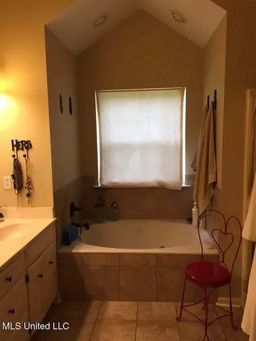 $2,200 | 407 Hemlock Drive, Flowood, MS 39232