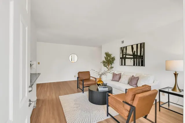 $439,000 | 5660 Calmor Avenue, Unit 4, San Jose, CA 95123