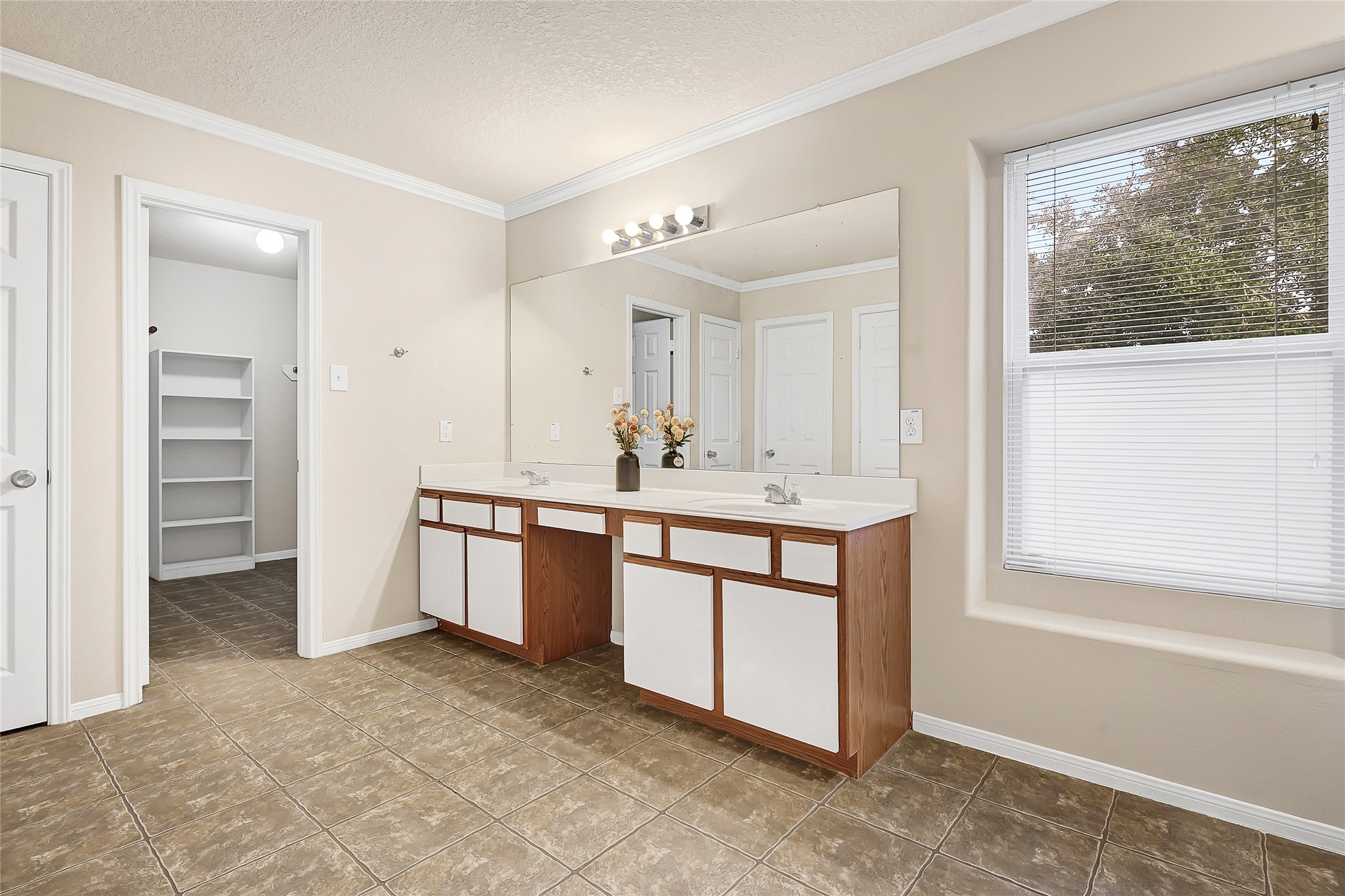 3603 Barkers Crossing Avenue Houston, TX 77084 - Photo 24 of 34 a spacious bathroom with a shower and a sink