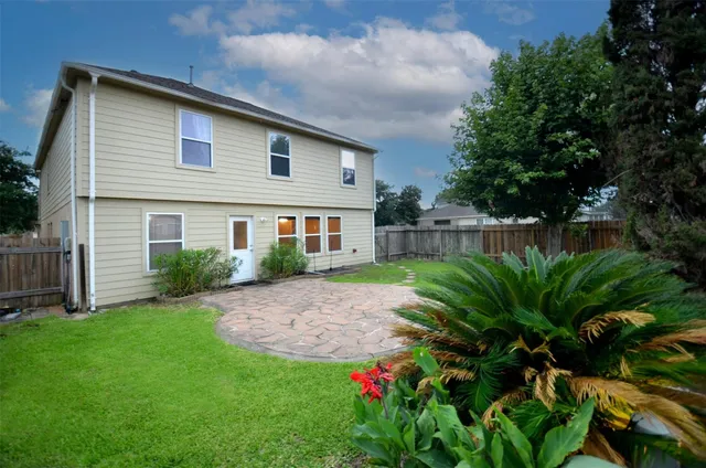 $325,000 | 3603 Barkers Crossing Avenue, Houston, TX 77084