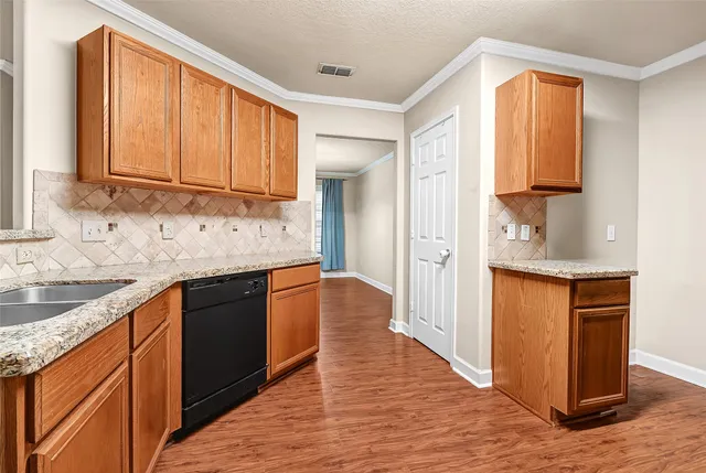 $325,000 | 3603 Barkers Crossing Avenue, Houston, TX 77084