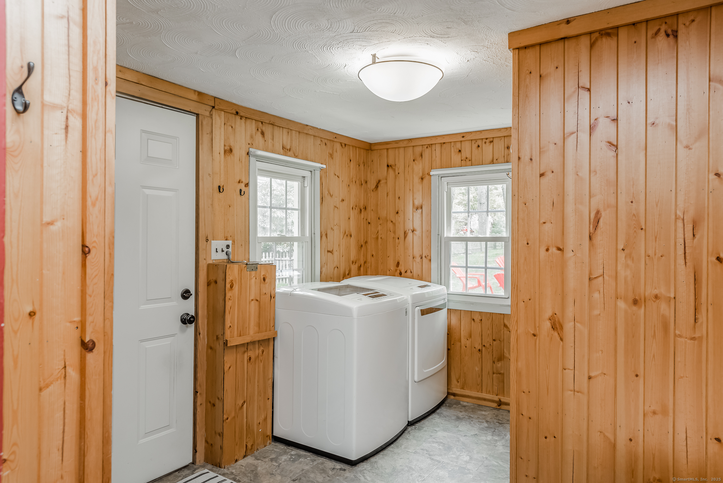 21 Elsmere Road Hebron, CT 06231 - Photo 14 of 31 a view of utility room with washer and dryer
