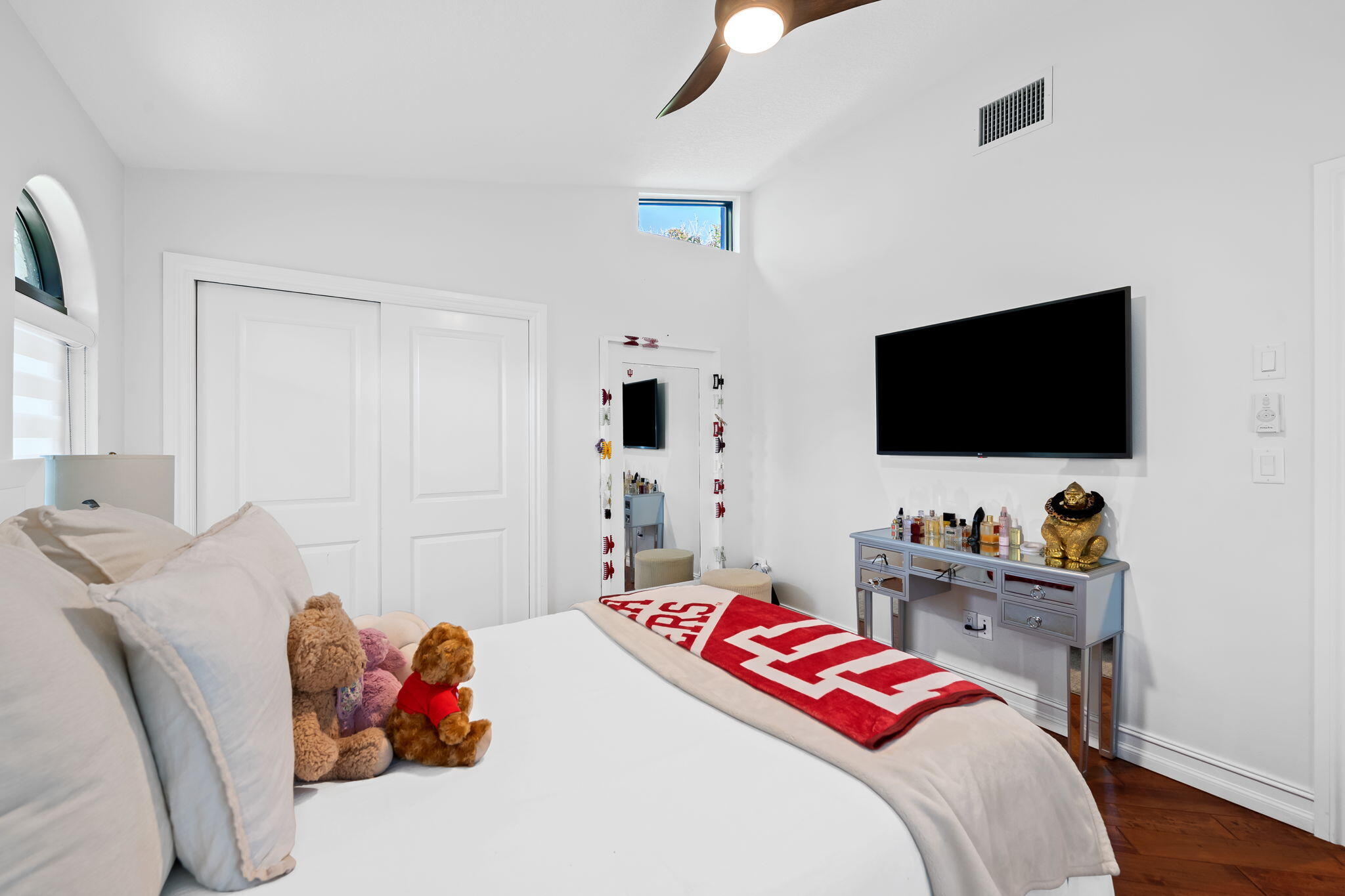 2901 Northwest 24th Terrace Boca Raton, FL 33431 - Photo 23 of 35 Guest Suite