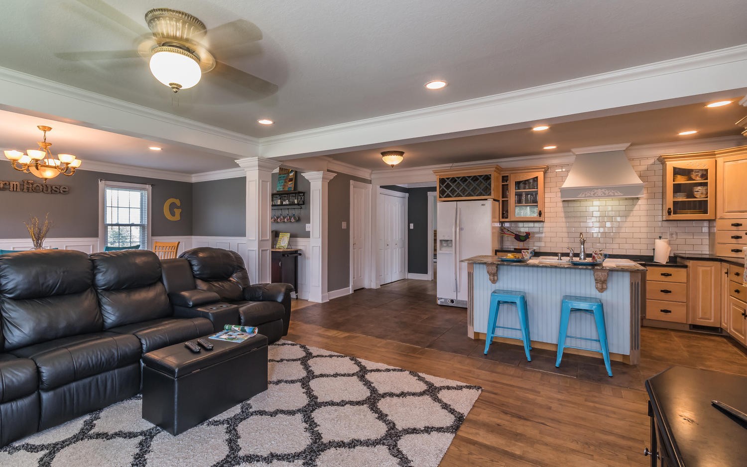 3798 Dutch Valley Road Clinton, TN 37716 - Photo 6 of 37 a living room with furniture kitchen view and a wooden floor