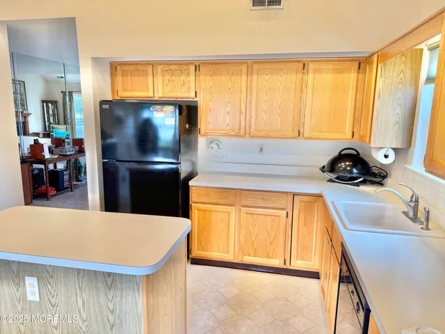 $3,200 | 1 Allen Court, Manalapan, NJ 07726