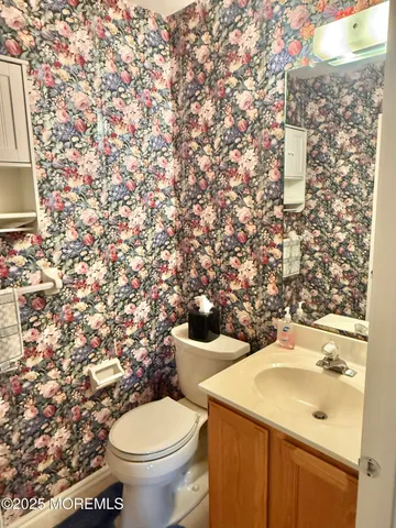 $3,200 | 1 Allen Court, Manalapan, NJ 07726