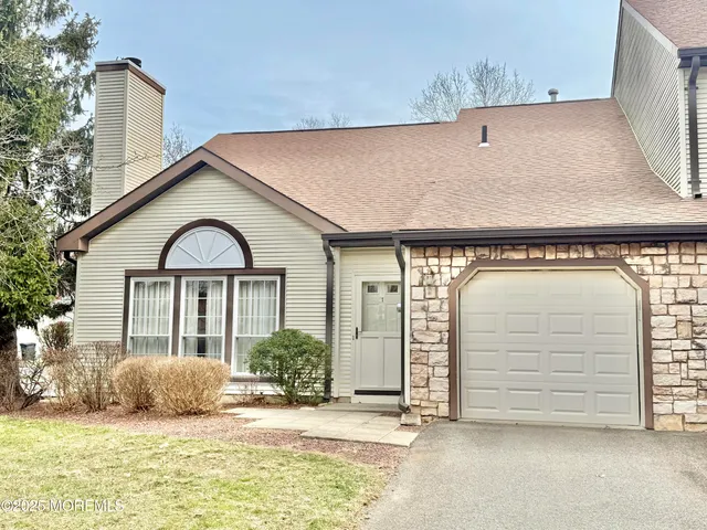 $3,200 | 1 Allen Court, Manalapan, NJ 07726