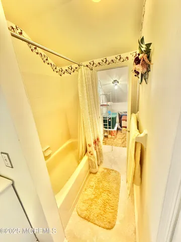 $3,200 | 1 Allen Court, Manalapan, NJ 07726