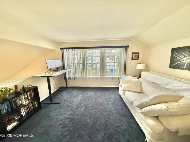 $3,200 | 1 Allen Court, Manalapan, NJ 07726