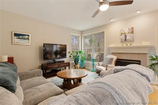 $599,900 | 2707 Clearstream Court, New Albany, IN 47150