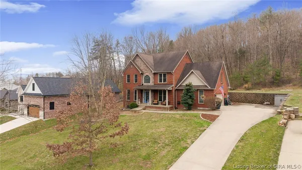 $599,900 | 2707 Clearstream Court, New Albany, IN 47150