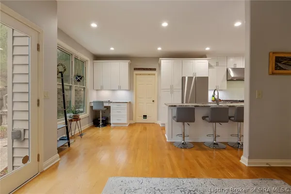 $599,900 | 2707 Clearstream Court, New Albany, IN 47150