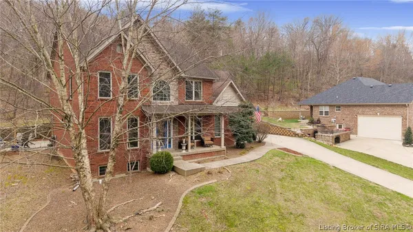 $599,900 | 2707 Clearstream Court, New Albany, IN 47150