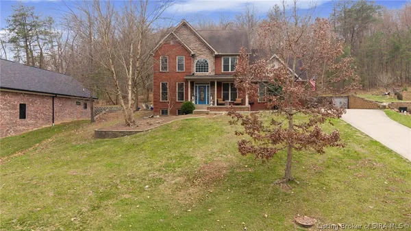 $599,900 | 2707 Clearstream Court, New Albany, IN 47150