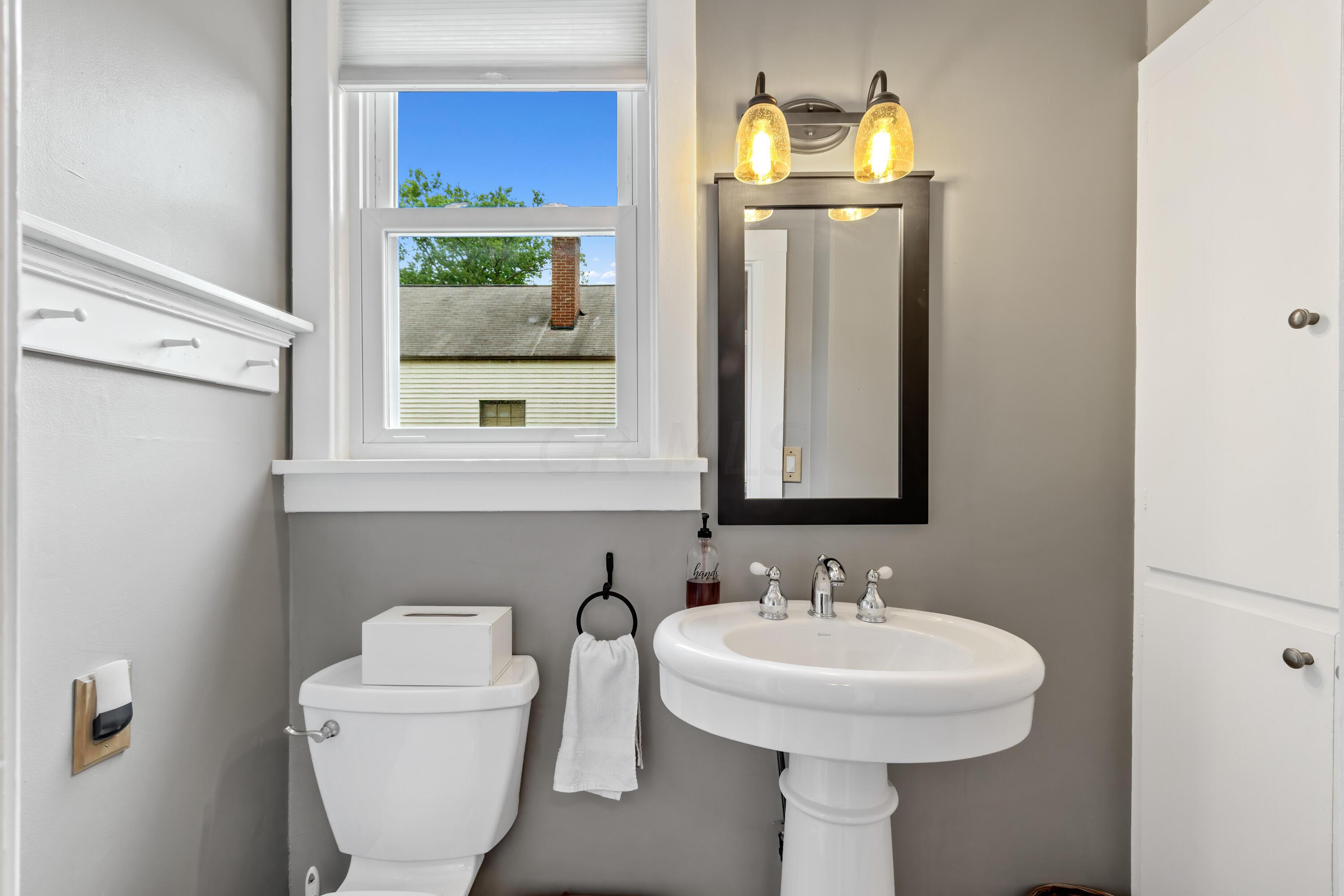 231 Blenheim Road Columbus, OH 43214 - Photo 17 of 30 231 Blenheim Road-17.jpg-FULL