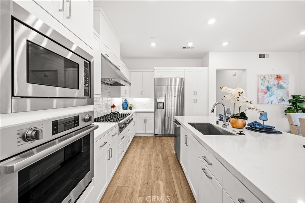 426 Treble Irvine, CA 92618 - Photo 14 of 69