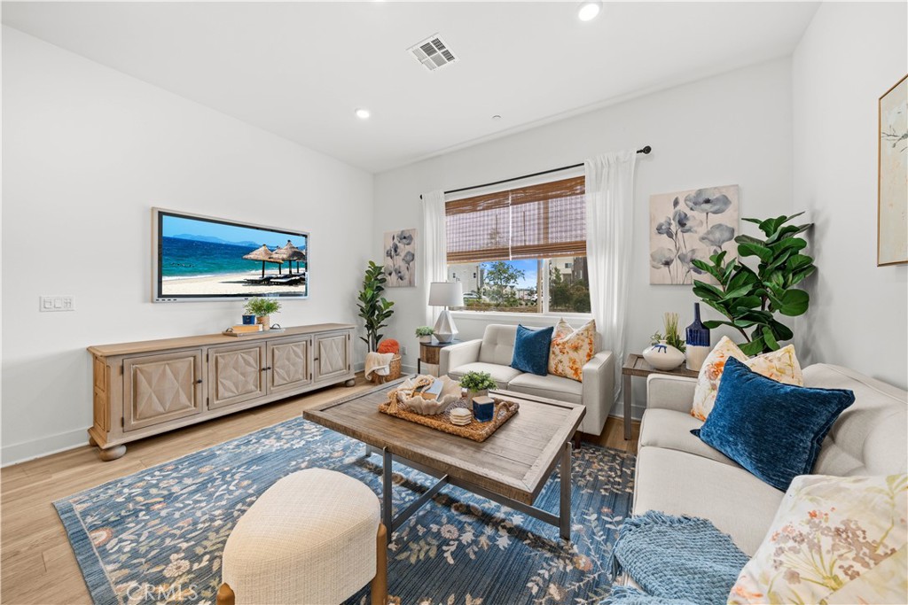 426 Treble Irvine, CA 92618 - Photo 5 of 69