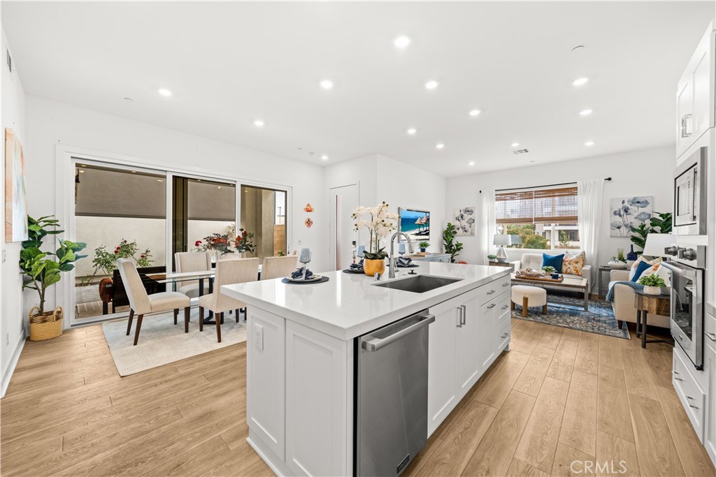 426 Treble Irvine, CA 92618 - Photo 7 of 69