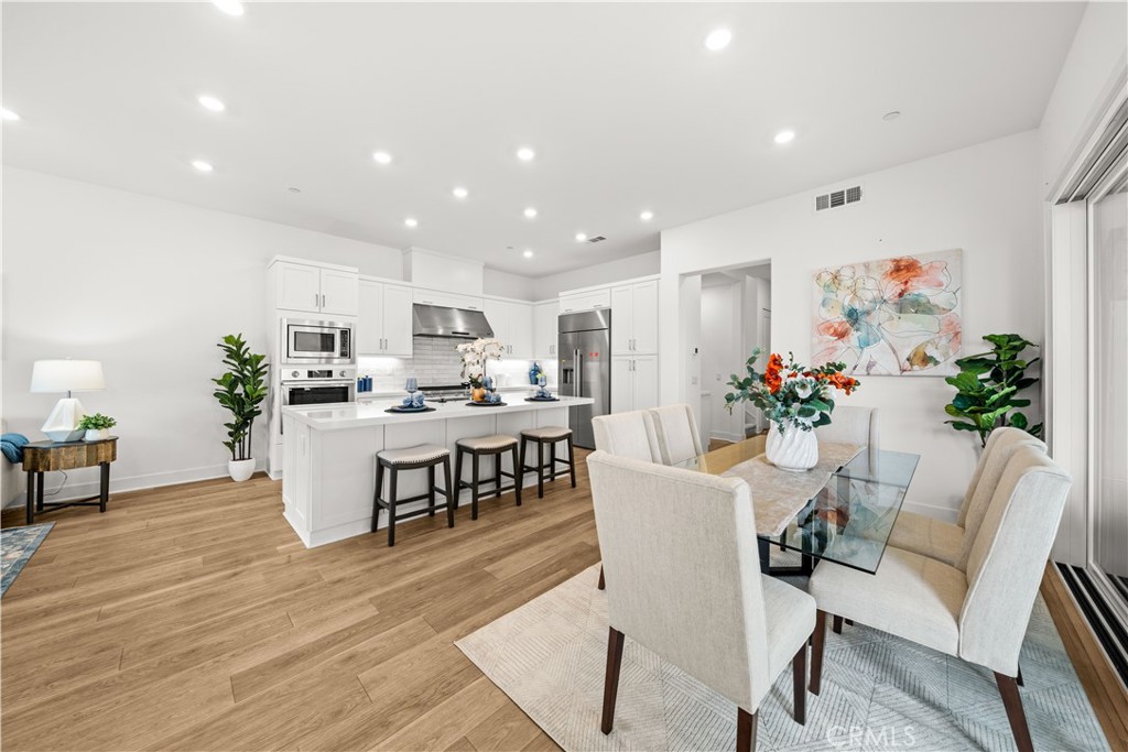 426 Treble Irvine, CA 92618 - Photo 10 of 69