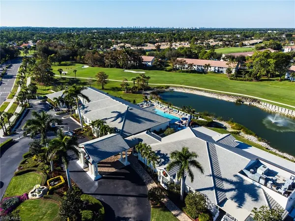 $259,900 | 6945 Dennis Circle, Unit I107, Naples, FL 34104