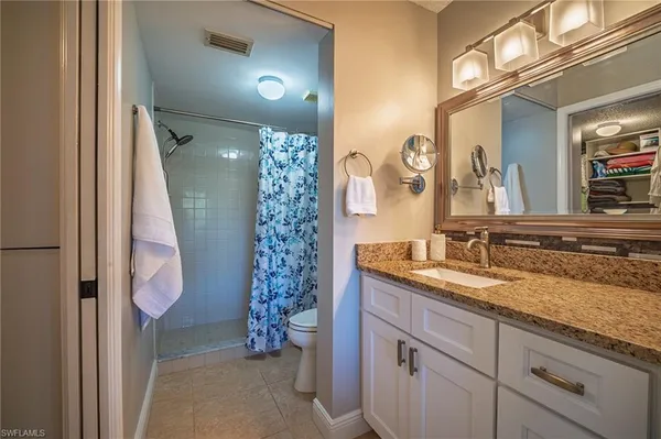 $259,900 | 6945 Dennis Circle, Unit I107, Naples, FL 34104