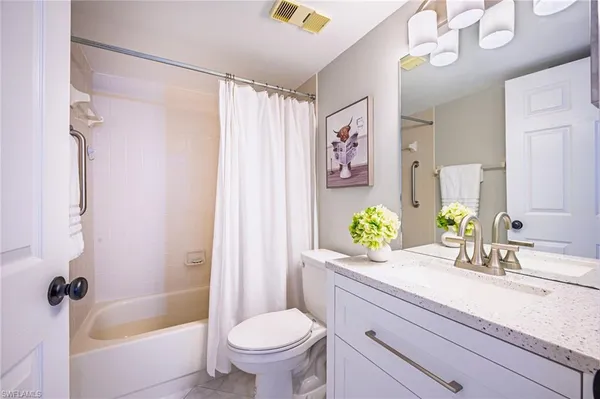 $259,900 | 6945 Dennis Circle, Unit I107, Naples, FL 34104