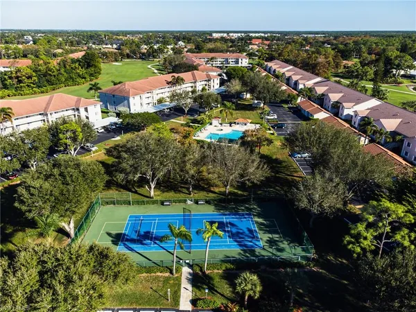 $259,900 | 6945 Dennis Circle, Unit I107, Naples, FL 34104