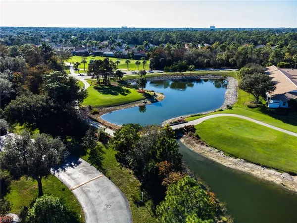 $259,900 | 6945 Dennis Circle, Unit I107, Naples, FL 34104