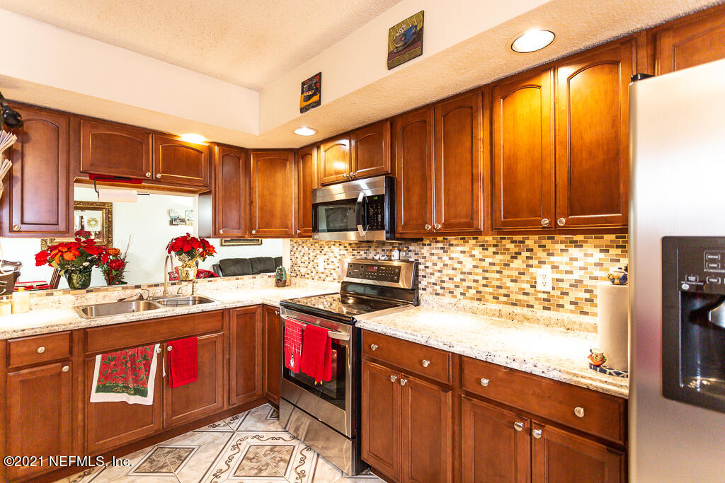 2450 Wattle Tree Road East Jacksonville, FL 32246 - Photo 11 of 24 176A2246