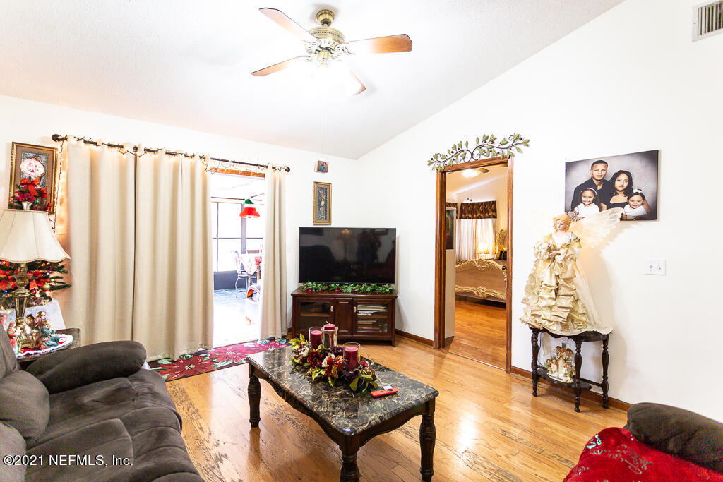 2450 Wattle Tree Road East Jacksonville, FL 32246 - Photo 15 of 24 176A2253