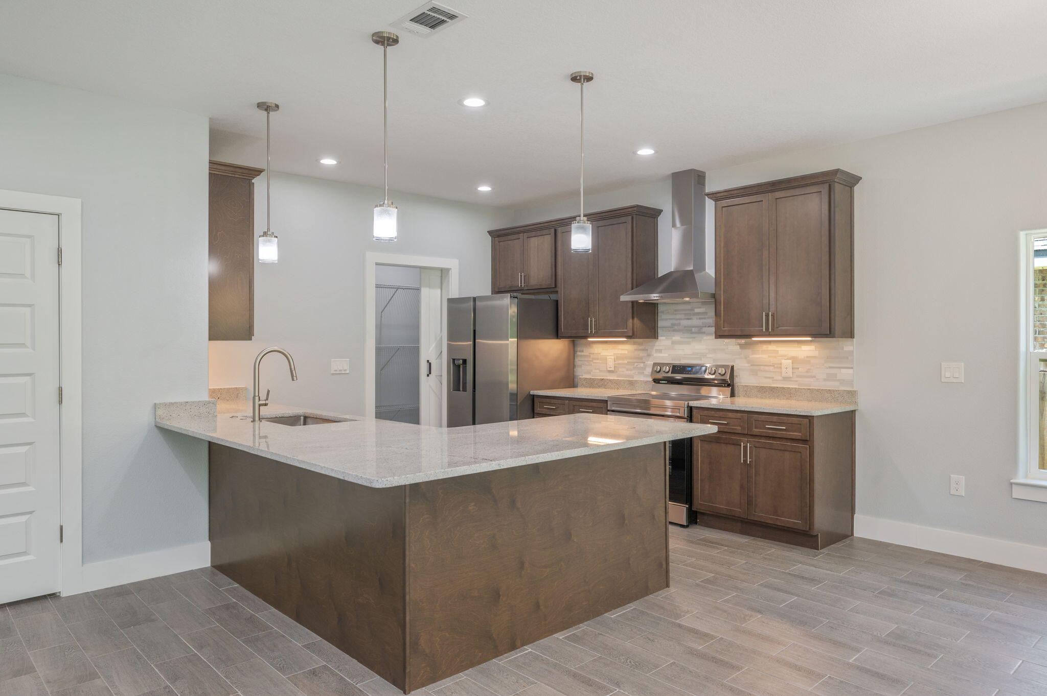 4516 Hermosa Road Crestview, FL 32539 - Photo 15 of 53 15-web-or-mls-4516-hermosa-rd